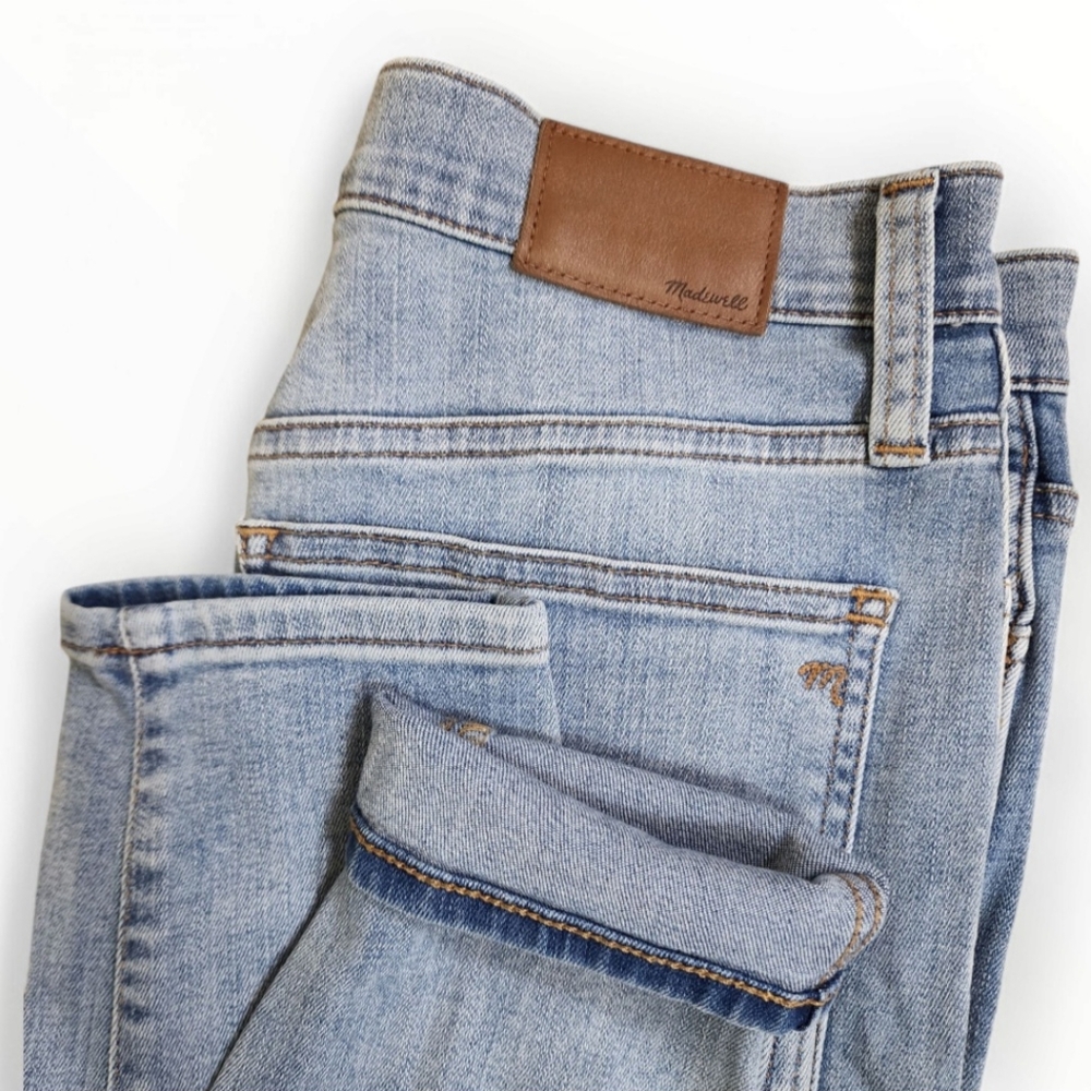 Madewell 11" Roadtripper High Rise Jeans Size 28 Light Wash Soft Stretchy Denim